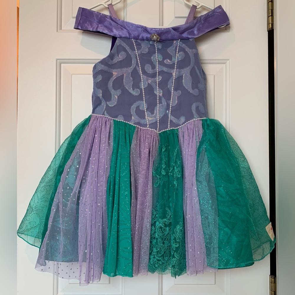 Rosa Flemenco princess gown purple, green off shoulder with straps size 7/8